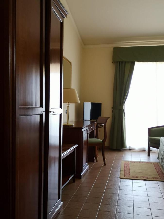 Hotel Villa Peretti Gela Exterior foto